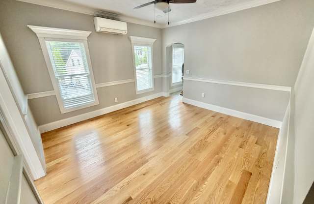 162 Salem Street - 2 Gallery 4