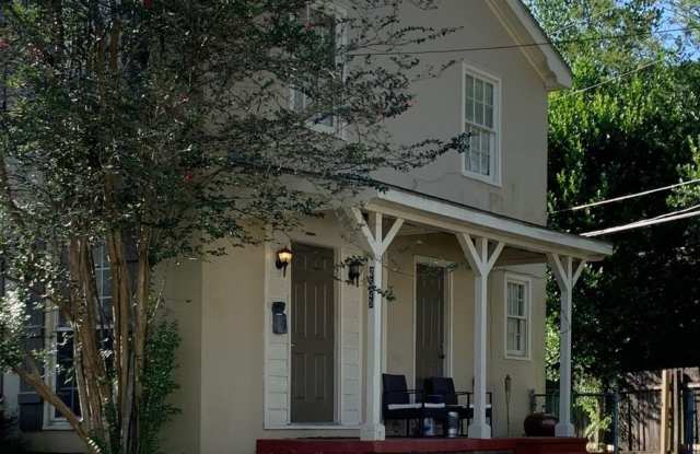 Great location in Garden District seconds from Downtown and LSU. - 2525 Olive Street, Baton Rouge, LA 70806