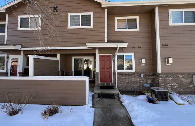 Adorable 3 story, 3BR/3.5BA Townhome w/ detached garage! photos photos