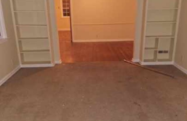 1003 Hancock Street photos photos