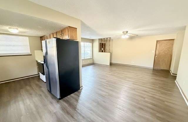 2201 Pin Oak Drive Gallery 4