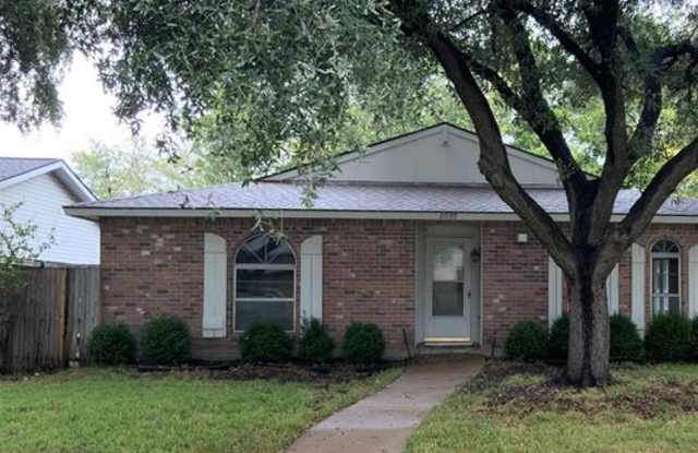 2039 Ash Hill Road - 2039 Ash Hill Road, Carrollton, TX 75007