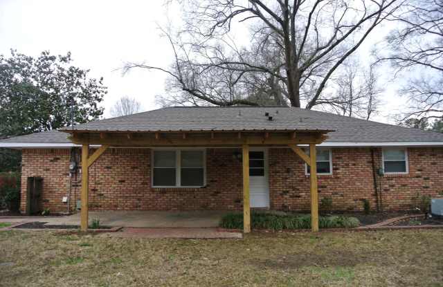 426 CARDINAL Dr Gallery 2