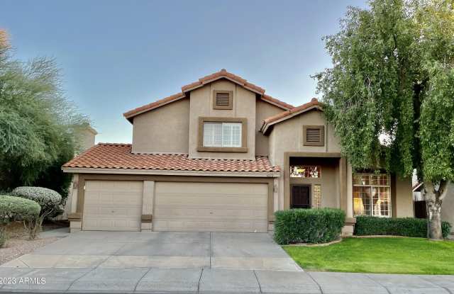 4643 E Villa Maria Drive - 4643 East Villa Maria Drive, Phoenix, AZ 85032