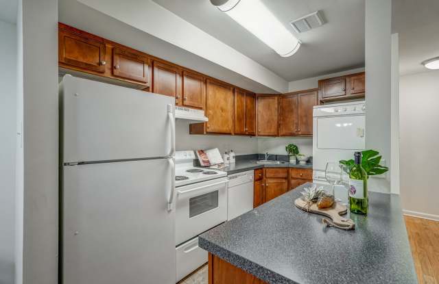 Rock Creek Apartments photos photos