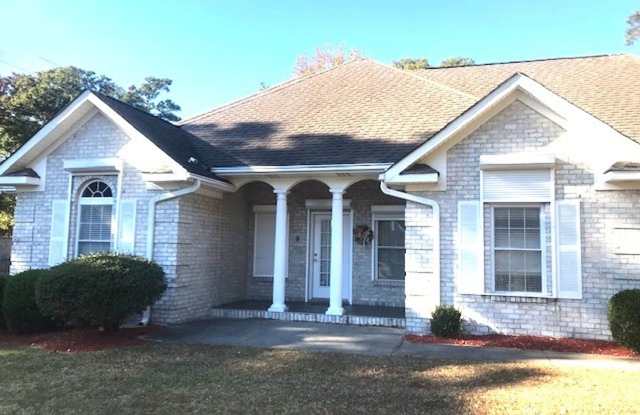 4 Bedroom, 2.5 Bath, Pet Friendly Home with Fenced Yard & Sunroom! Available Soon! photos photos