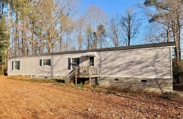 Recently renovated-3 bedroom/2 bathroom home-fully furnished-located in Tanglewood Subdivision photos photos