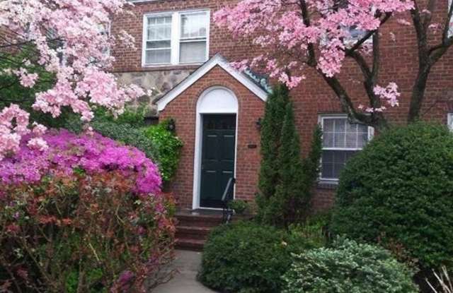 Brinkerhoff Manor photos photos