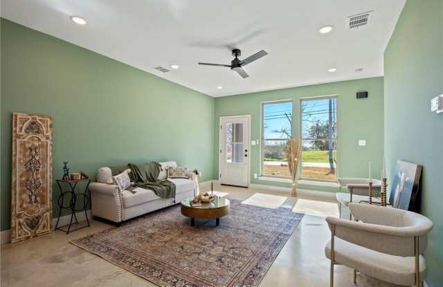 104 33rd W Gallery 3