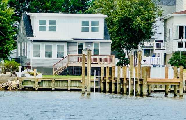 9135 CUCKOLD POINT Road Gallery 3