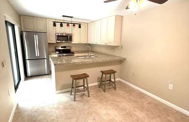 2715 27th Court Gallery 2
