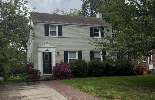 1424 N LONGFELLOW STREET N photos photos