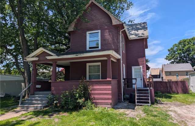545 W 36th Street photos photos