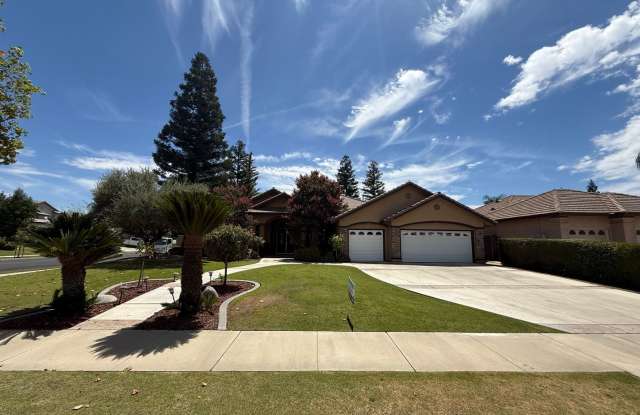 Elegant 4-Bedroom Home in the Prestigious Grand Island Community photos photos