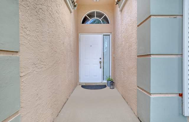 1784 Barnstable Road Gallery 4
