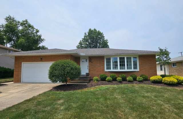 Charming Ranch-Style Home in Seven Hills, OH — Available Now photos photos
