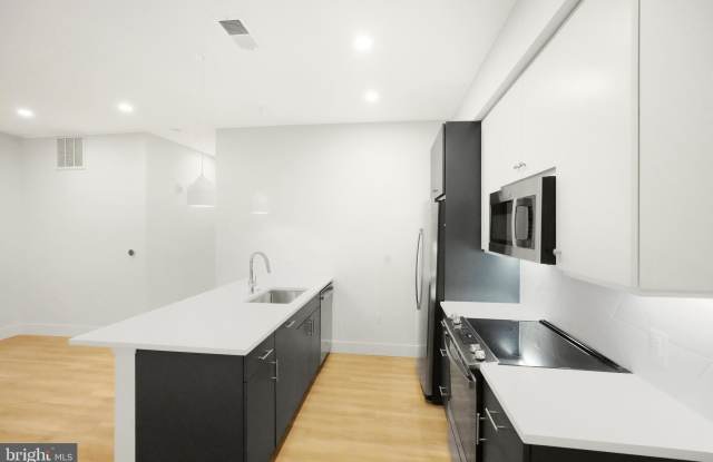 2310 4TH Street NE unit: 4 photos photos