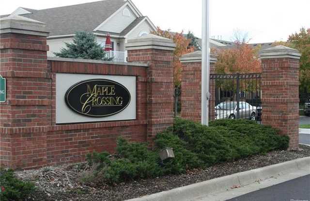7208 Farmingdale Lane Gallery 2