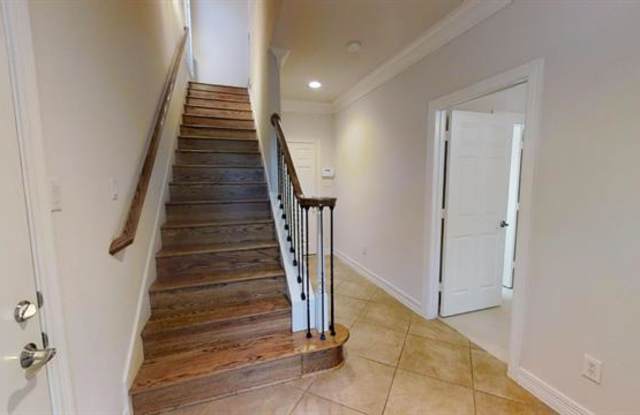 3701 Wycliff Avenue Gallery 3