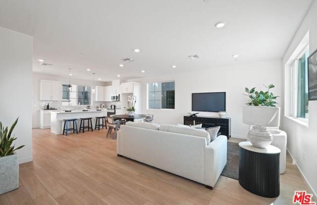4874 Arroyo Run Gallery 3