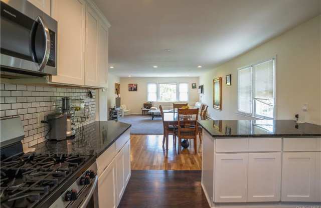 202 Alpine Place Gallery 3