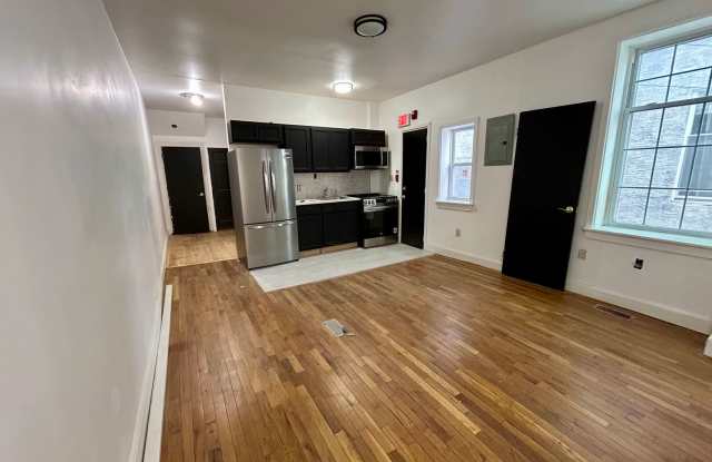 2823 Girard Ave photos photos