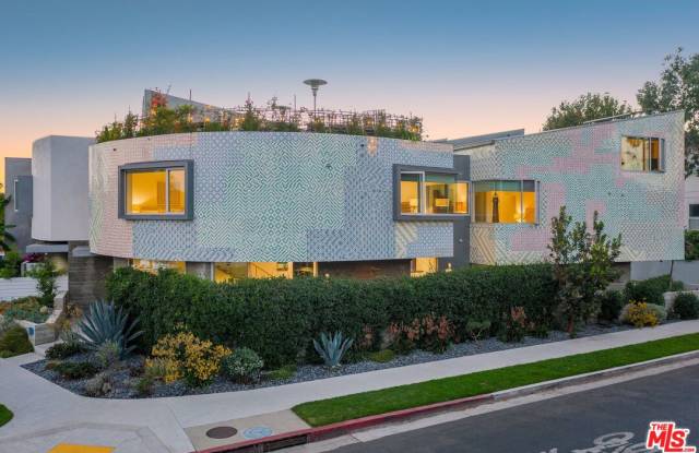 741 California Ave - 741 California Avenue, Los Angeles, CA 90291