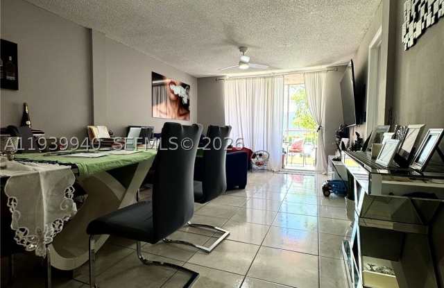 19729 SW 114th Ave Gallery 2