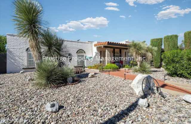 This 3/2 East Side Home Has It All AND more! photos photos