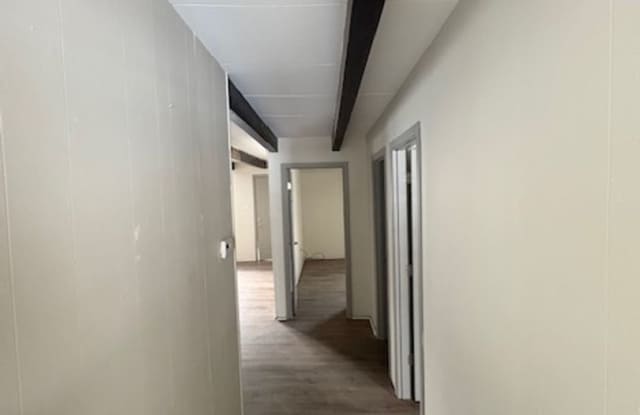 528 Henrietta photos photos