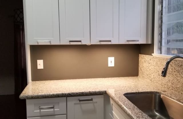 6328 Orange St - 6328 W Orange St, Los Angeles, CA 90048