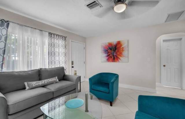 416 56th Street, West Palm Beach, FL 33407 Gallery 2