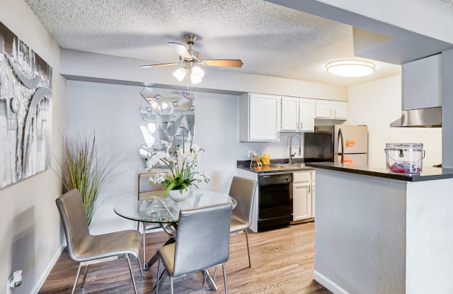 Miramar Apartments photos photos