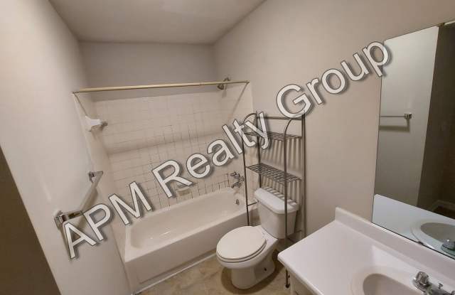 Cherry Hall Townhomes - 101 Cherry Hall Drive, Lexington, SC 29072