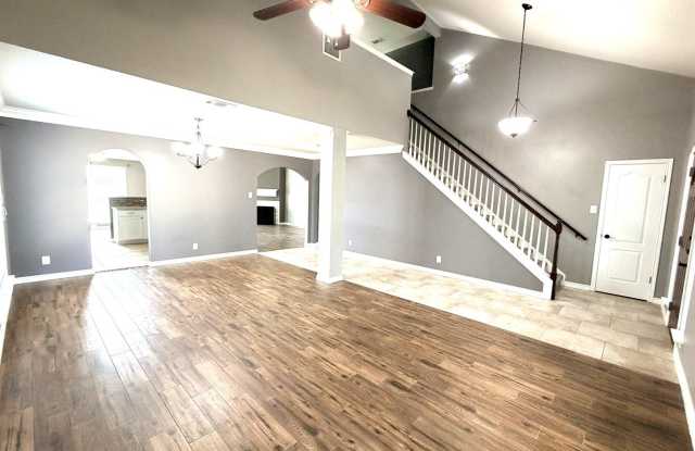 2546 WOODLAND VILLAGE PL Gallery 4