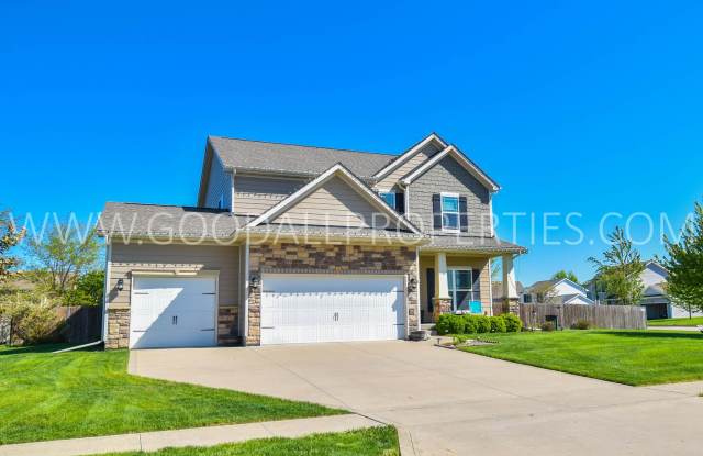 5 Bedroom Home with Fenced Yard, and 3 Car Garage in Waukee photos photos
