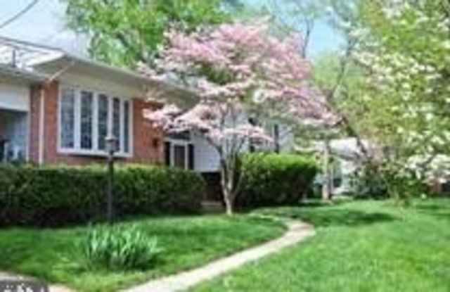 8416 MANASSAS Circle Gallery 2