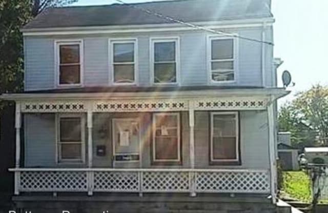 138 Main St - 138 Main Street, McSherrystown, PA 17344