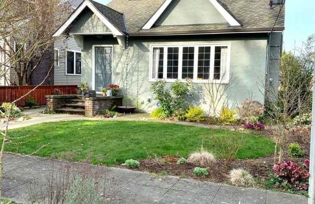 3459 41st Ave SW - 3459 41st Avenue Southwest, Seattle, WA 98116