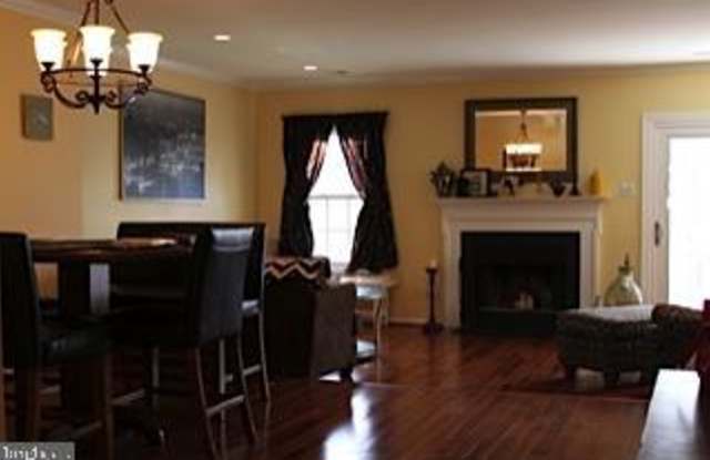 6762 CARDINAL WOODS COURT Gallery 3