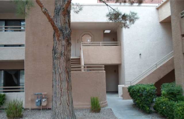 5030 Rainbow Boulevard Gallery 1