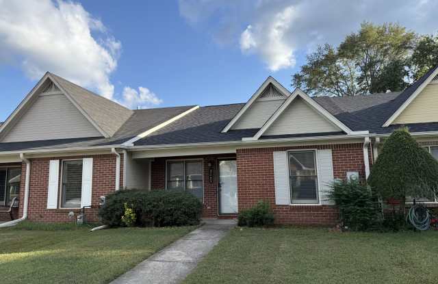 317 Woodridge Drive Southwest photos photos