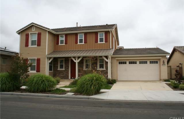 102 Mustard - 102 Mustard, Irvine, CA 92618