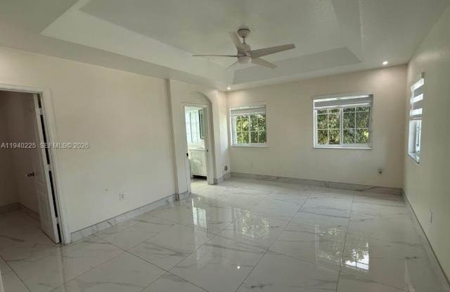 27037 SW 142nd Ave photos photos