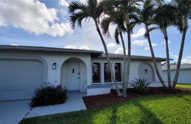 1126 SE 13th Terrace photos photos