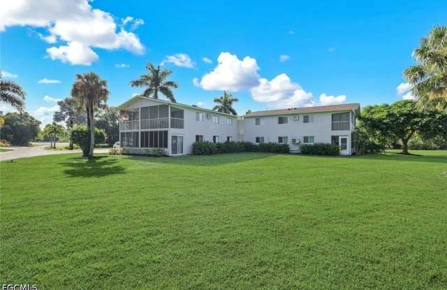 8148 Country Road Gallery 2