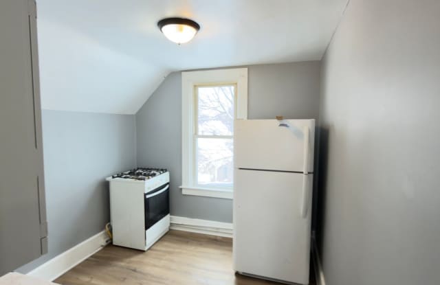 01842 - Palace 2143 photos photos