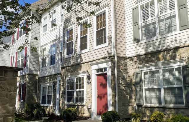 21773 BANCROFT COURT Gallery 2