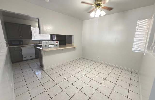 SPACIOUS 3BED/2BATH SINGLE-STORY HOUSE WITH HUGE BACKYARD photos photos SPACIOUS 3BED/2BATH SINGLE-STORY HOUSE WITH HUGE BACKYARD photos photos