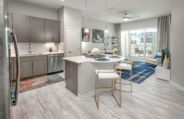 930 Central Flats Gallery 3